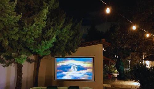 Villa with Garden View