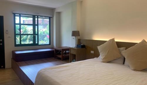 Queen Room