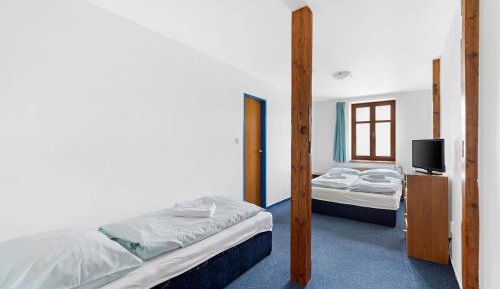 Triple Room with Bath