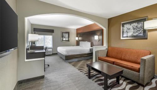 King Suite with Sofa Bed - Non-Smoking