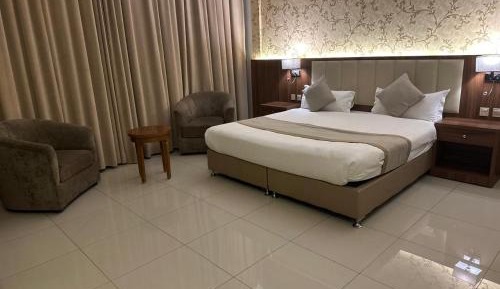 Superior King Room