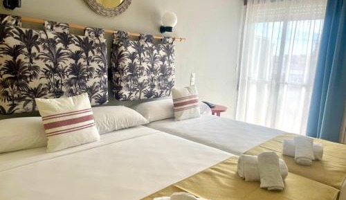 Triple Room with Terrace