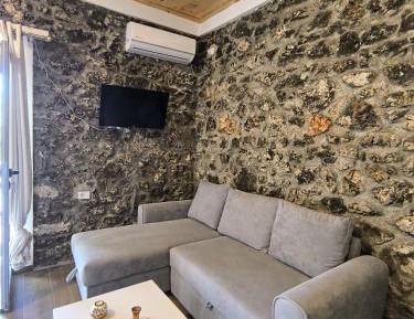 Studio Apartment with Sea View