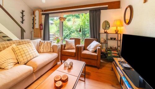 Three-Bedroom Holiday Home 