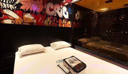 Deluxe King Suite