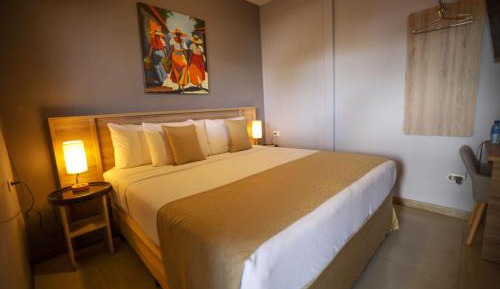 Deluxe King Room