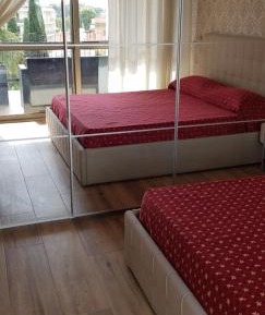 Queen Room with Garden View