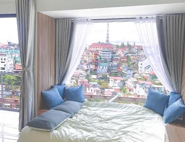 Studio with Mountain View