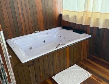Deluxe Double or Twin Room with Spa Bath