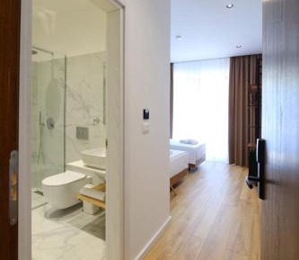 Deluxe Double or Twin Room with Garden View