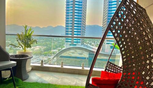 Two-Bedroom Apartment with Mountain View