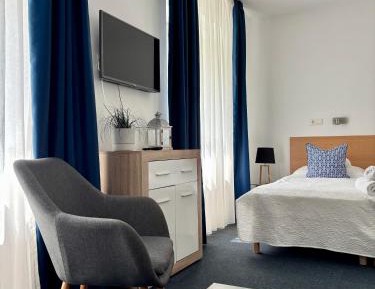 Double or Twin Room with Garden View