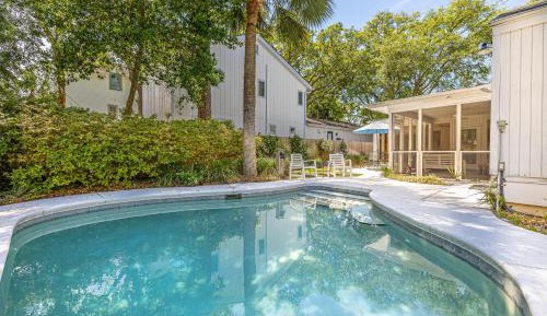 Three-Bedroom Holiday Home 