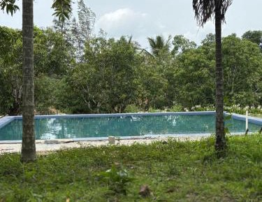 Deluxe Double Room (2 Adults + 1 Child)