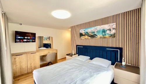 Queen Room with Balcony