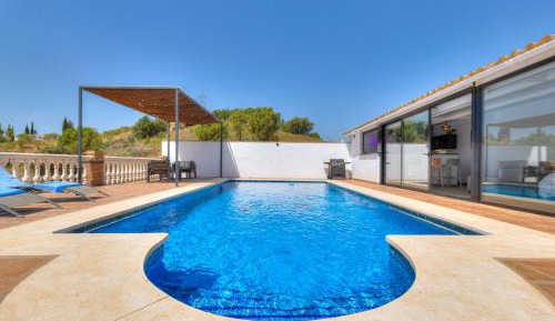 Studio with Pool View