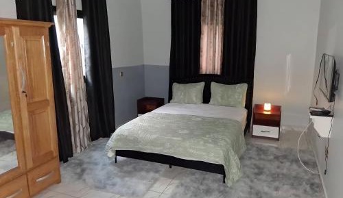 Four-Bedroom Luxury Apartment
