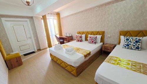Triple Room with Balcony