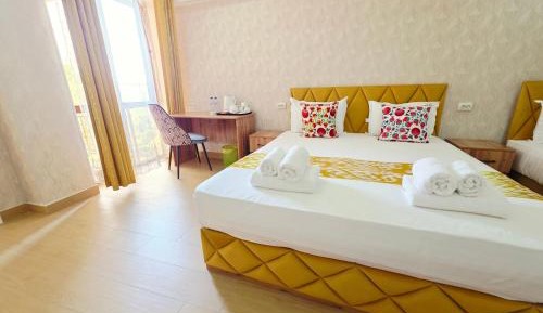 Deluxe Double or Twin Room