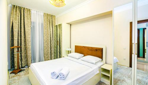 One-Bedroom Apartment with Sea View and Balcony
