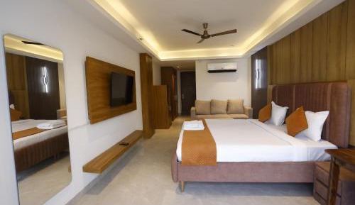 Large Double Room