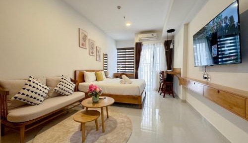 Apartment with City View
