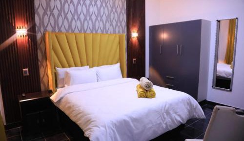 Queen Room
