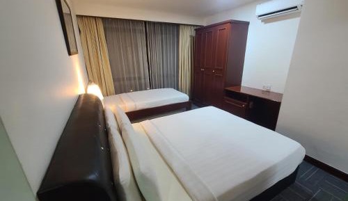 Family Two-Bedroom Apartment with View