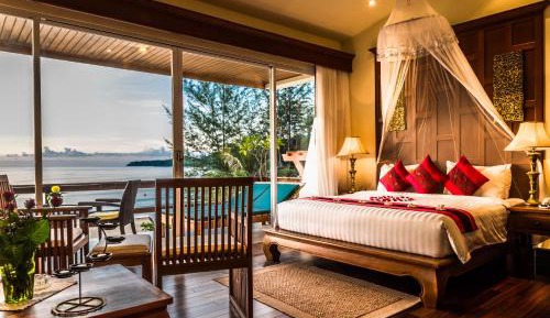 Exclusive Suite Layalina