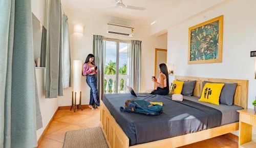 Deluxe Double Room with Balcony