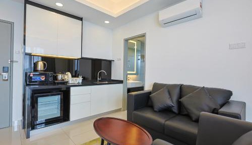 One-Bedroom Apartment with Balcony