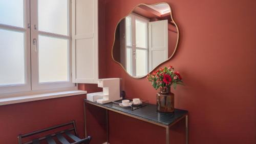 Deluxe Double Room (2 Adults + 1 Child)