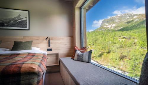 Twin Room with Mountain View