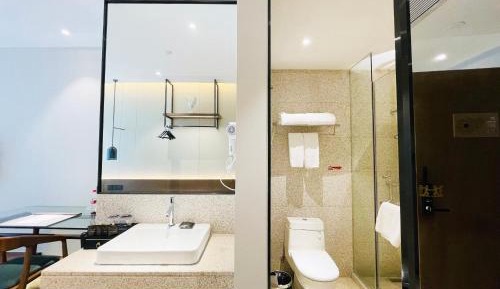 Studio Apartment with Queen Bed