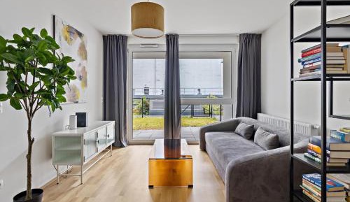 One-Bedroom Apartment with Garden