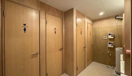 Single Bed in Mixed Dormitory Room