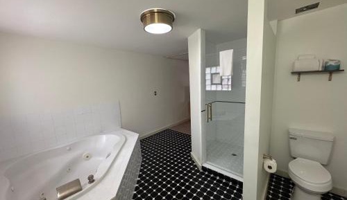 King Room with Spa Bath