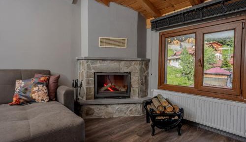 Suite with Mountain View