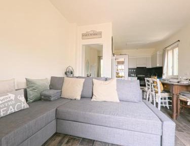 Two-Bedroom Apartment with Lake View