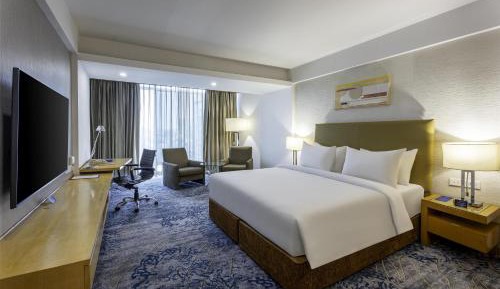 Business Double Room with Complimentary 2 IMFL Drinks and 2 Pieces of Laundry per stay