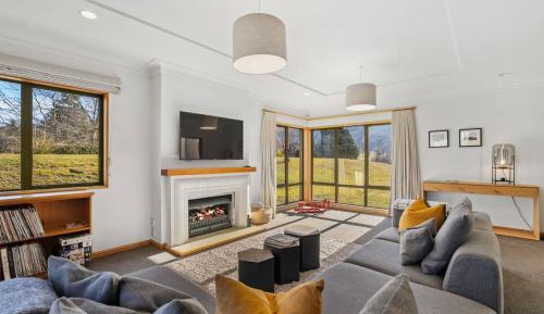 Four-Bedroom Holiday Home