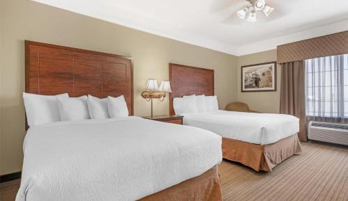 Queen Room with Two Queen Beds - Non-Smoking