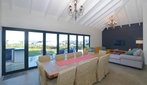 Four-Bedroom Holiday Home