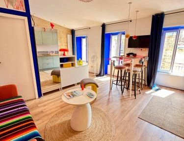 Superior One-Bedroom Apartment