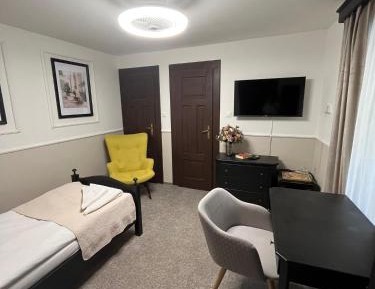 Deluxe Single Room