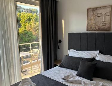 Triple Room with Terrace