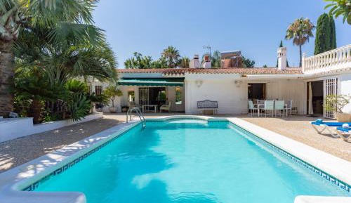 Villa with Garden View