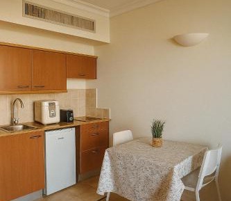 One-Bedroom Apartment with Sea View