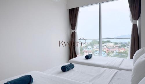 Two-Bedroom Apartment with Sea View