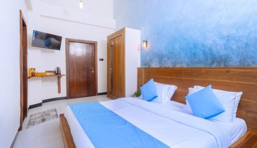 Double Room with Pool View